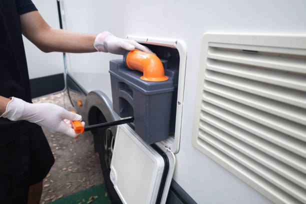 Affordable portable toilet rental in El Cenizo, TX
