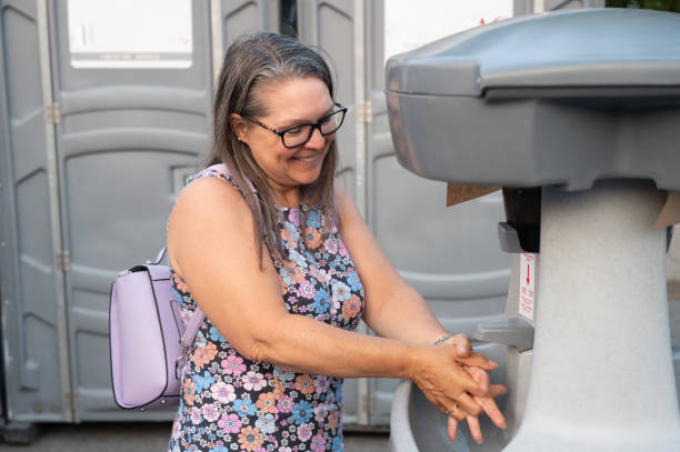 Best Best portable toilet rental  in El Cenizo, TX